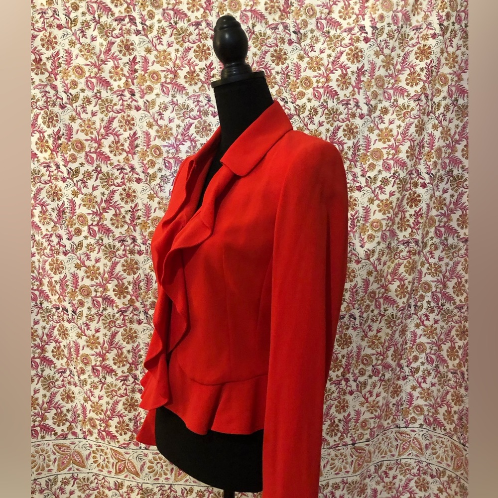 VTG Escada Red Ruffle Blazer, size 36 - Picture 3 of 6